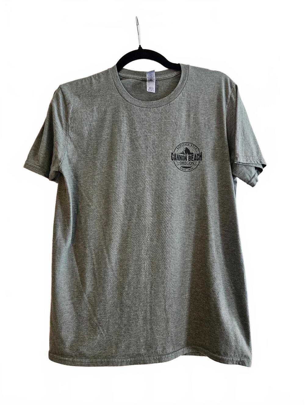 Gildan Softstyle Cannon Beach Oregon Haystack Rock Graphic T-Shirt Medium